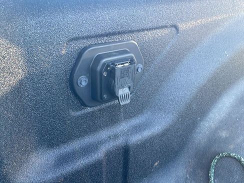 Used 2014 RAM 2500 Tradesman w/ Chrome Appearance Group AWD/4WD image 29