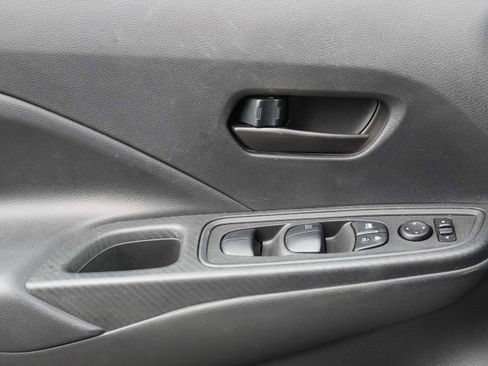 Used 2020 Nissan Versa S FWD image 15
