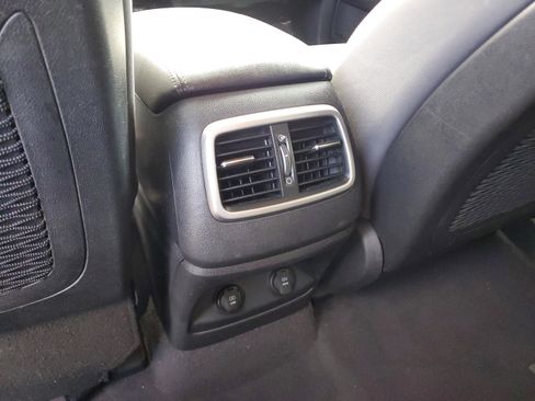 Certified 2017 Kia Sorento LX image 14