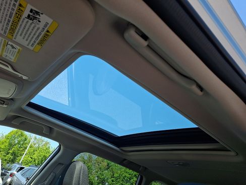 Certified 2023 Subaru Forester Premium AWD/4WD image 14