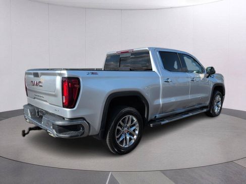 Used 2022 GMC Sierra 1500 SLT w/ SLT Premium Plus Package AWD/4WD image 5