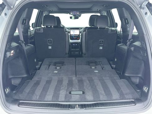 Used 2024 Jeep Grand Cherokee L Limited w/ Luxury Tech Group II image 12