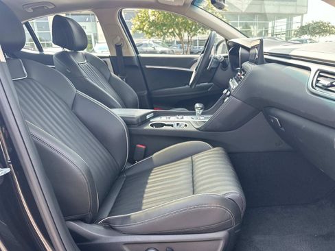 Used 2026 Genesis G70 2.5T Prestige AWD/4WD image 37