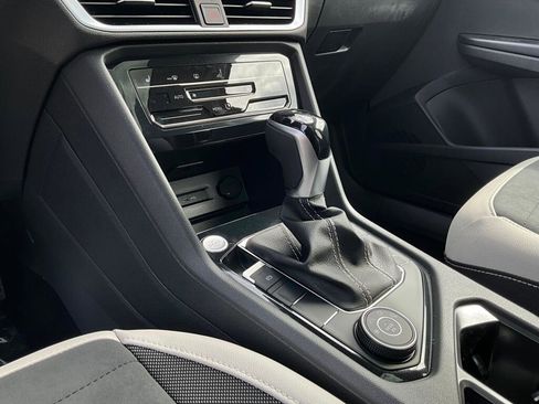 New 2026 Volkswagen Taos SE AWD/4WD image 20