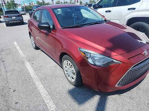 Used 2019 Toyota Yaris L FWD image 16