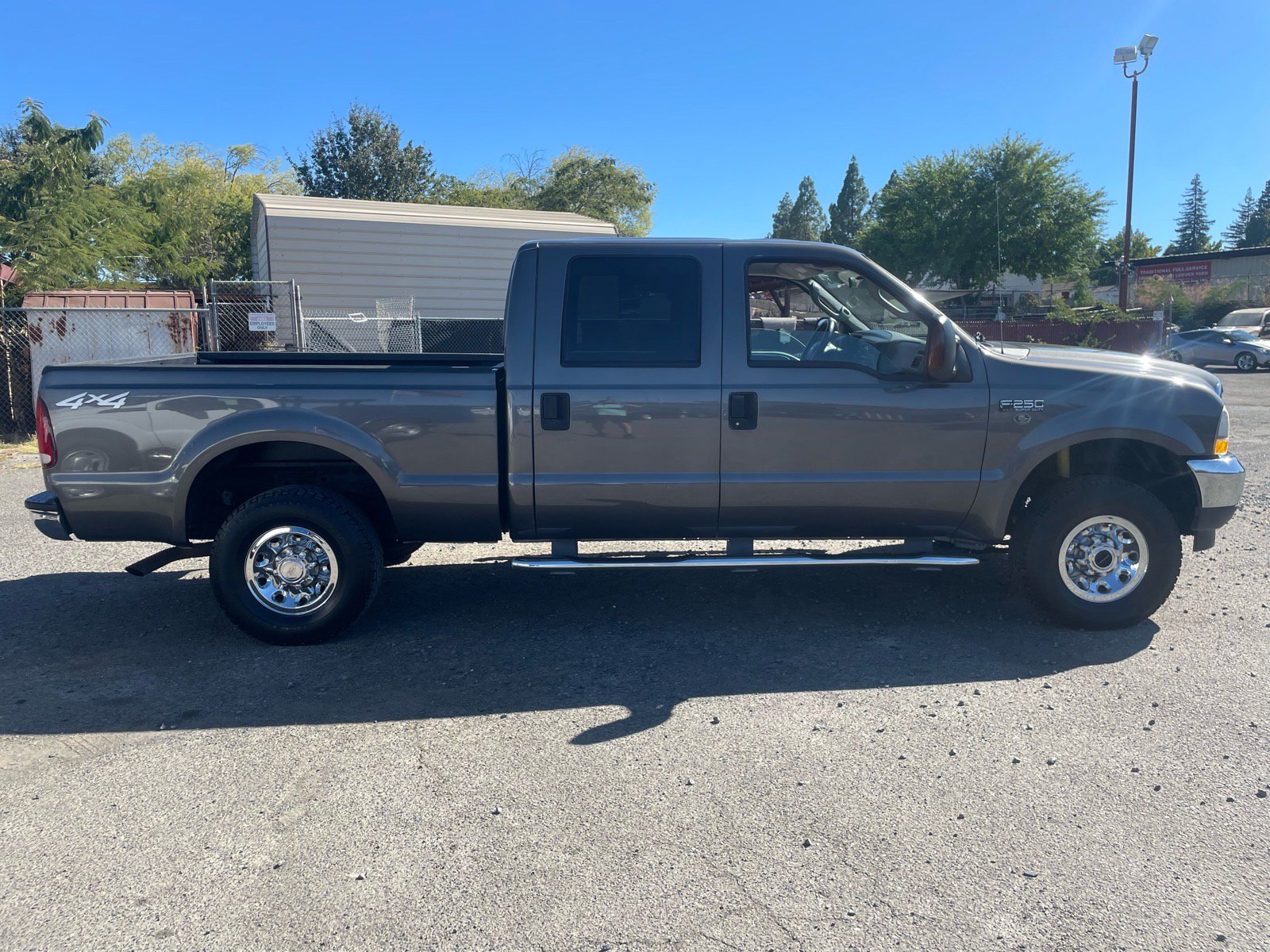Used 2004 Ford F250 XLT AWD/4WD image 6