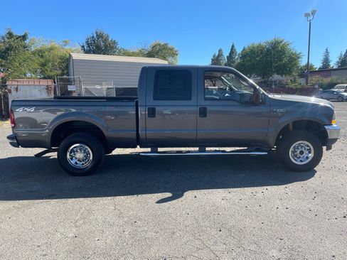Used 2004 Ford F250 XLT AWD/4WD image 6