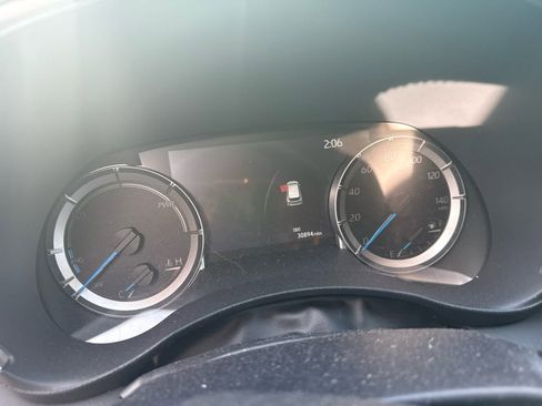 Used 2023 Toyota Highlander XLE image 8