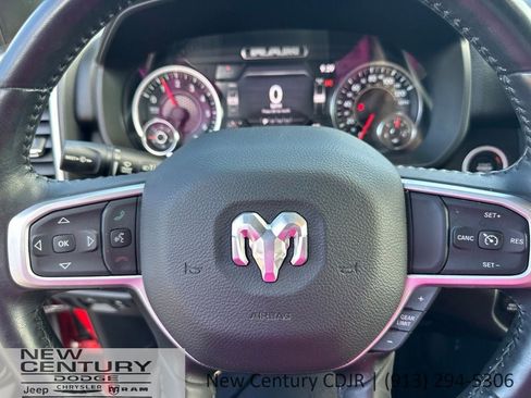 Used 2023 RAM 1500 Big Horn AWD/4WD image 12