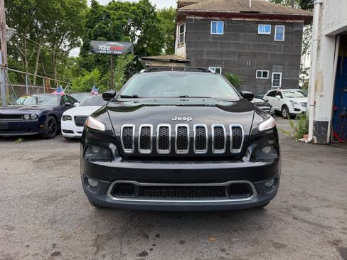 Used 2015 Jeep Cherokee Limited w/ Luxury Group AWD/4WD image 11