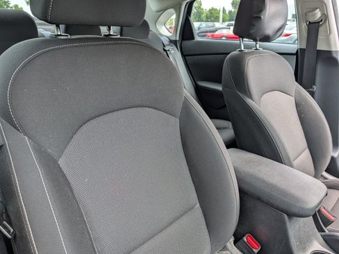 Used 2023 Kia Forte LXS FWD image 15