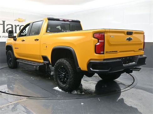 New 2026 Chevrolet Silverado 2500 ZR2 w/ LPO, Dark Essentials Package image 13