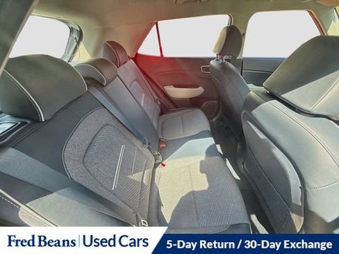 Used 2023 Hyundai Venue Limited w/ Cargo Package FWD image 30