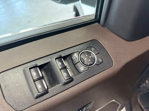 Used 2018 Ford F150 King Ranch w/ Equipment Group 601A Luxury AWD/4WD image 22