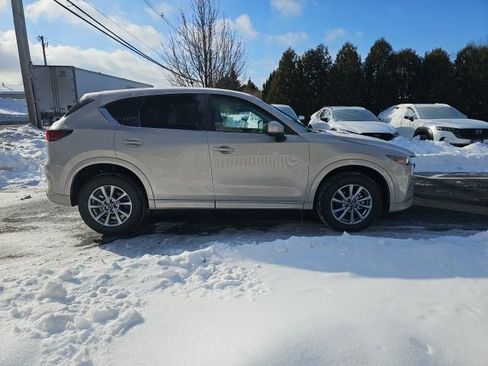 New 2025 MAZDA CX-5 AWD 2.5 S w/ Preferred Package image 2