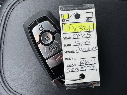 New 2025 Ford Maverick XLT w/ XLT Luxury Package image 28