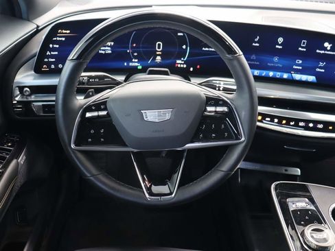 Certified 2024 Cadillac Lyriq Luxury RWD image 10