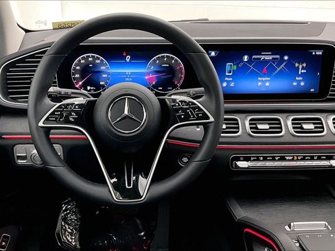 Used 2026 Mercedes-Benz GLE 450 4MATIC image 4