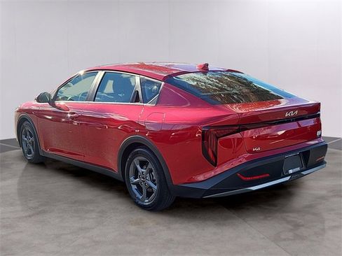 Certified 2025 Kia K4 LXS image 6