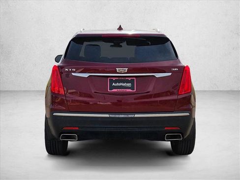 Used 2017 Cadillac XT5 Luxury w/ Driver Awareness Package image 7