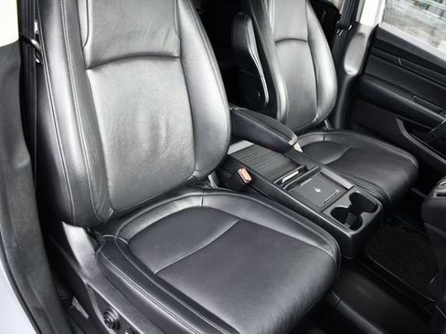 Used 2025 Honda Odyssey EX-L image 32