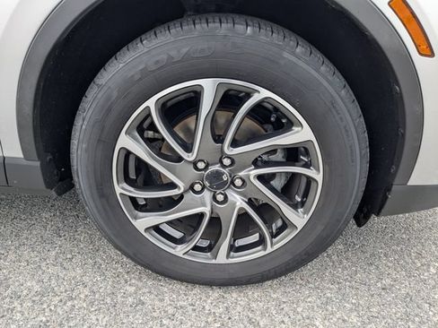 Used 2020 Lincoln Corsair AWD w/ Equipment Group 101A image 11