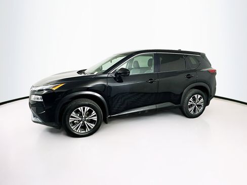 Used 2021 Nissan Rogue SV image 4
