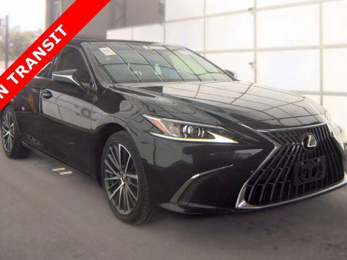 Used 2023 Lexus ES 300h w/ Premium Package FWD image 5
