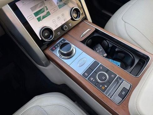 Used 2020 Land Rover Range Rover HSE image 36