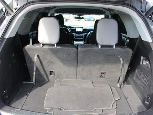 Used 2021 Ford Explorer XLT w/ Equipment Group 202A image 21