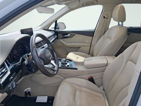 Used 2017 Audi Q7 3.0T Premium Plus w/ Premium Plus Package image 5