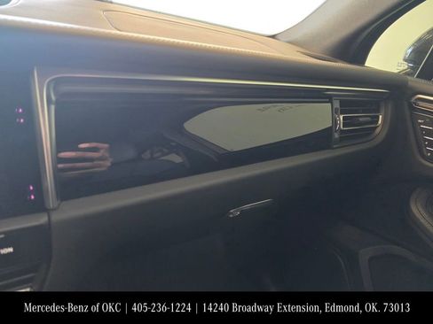 Used 2024 Porsche Macan S image 14