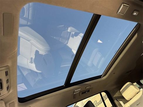 Used 2025 Cadillac Escalade ESV Premium Luxury Platinum w/ LPO, Radiant Package image 23