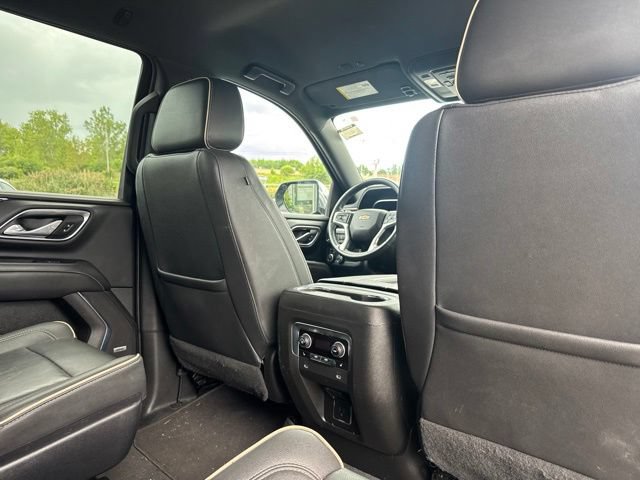 Used 2023 Chevrolet Tahoe Premier AWD/4WD image 12