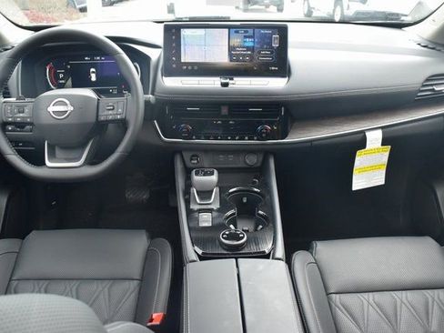 New 2026 Nissan Rogue Platinum w/ Platinum Premium Package image 13