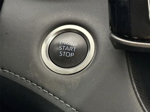 Certified 2025 Toyota Highlander LE FWD image 21