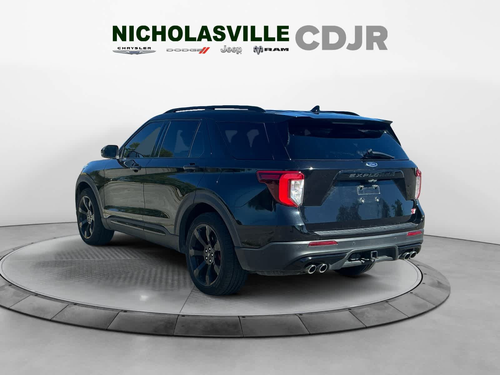 Used 2020 Ford Explorer ST w/ ST Street Pack AWD/4WD image 3