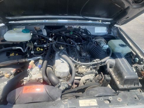 Used 1989 Jeep Comanche Pioneer AWD/4WD image 11