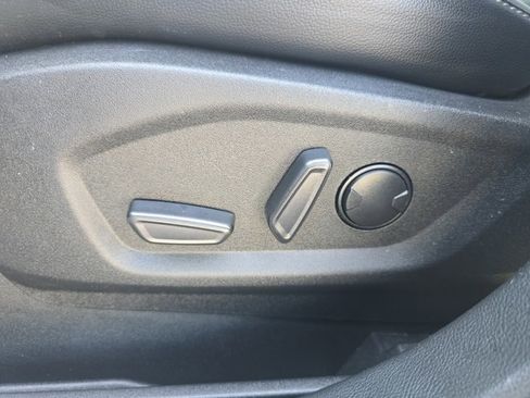 Used 2023 Ford Edge SEL w/ Convenience Package image 17