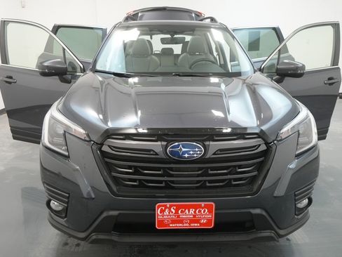 Used 2023 Subaru Forester Limited w/ Popular Package #3 image 33