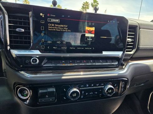 Used 2023 GMC Sierra 1500 SLE AWD/4WD image 18
