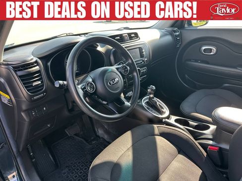 Used 2017 Kia Soul + FWD image 12