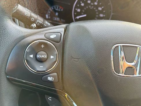 Used 2022 Honda HR-V EX image 16