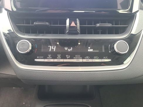 Used 2024 Toyota Corolla LE image 27