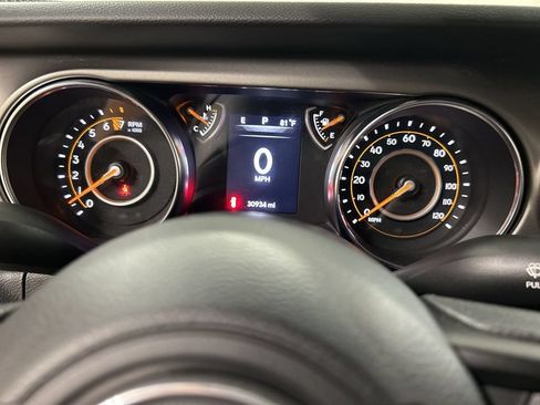 Used 2021 Jeep Wrangler Sport AWD/4WD image 13