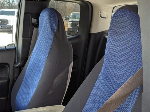 Used 2022 Chevrolet Colorado LT w/ Fleet Safety Package image 19