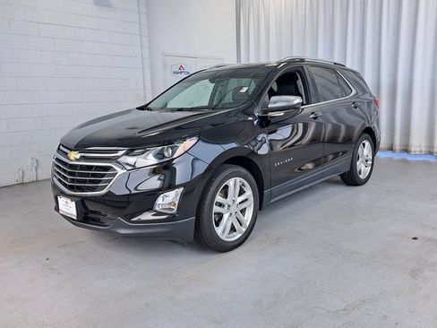 Used 2019 Chevrolet Equinox Premier FWD image 2