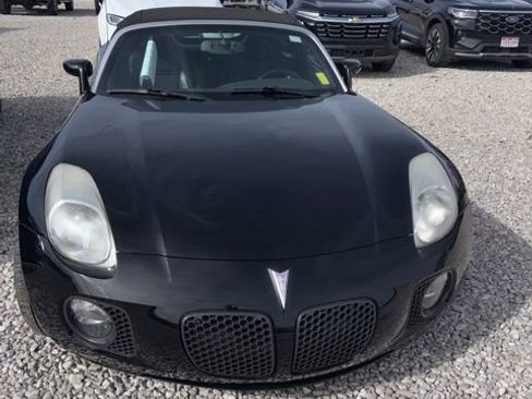 Used 2008 Pontiac Solstice GXP w/ Premium Package image 2