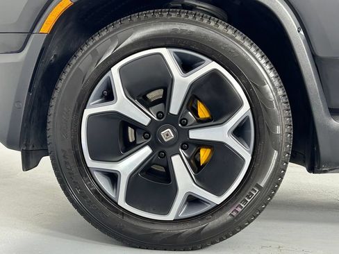 Used 2024 Rivian R1S Adventure Quad AWD/4WD image 38