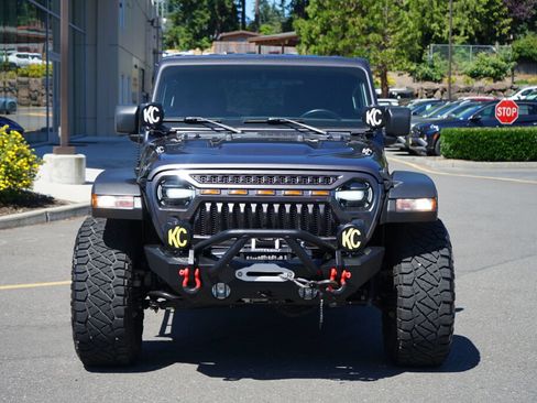 Used 2022 Jeep Wrangler Unlimited Rubicon w/ Cold Weather Group AWD/4WD image 2